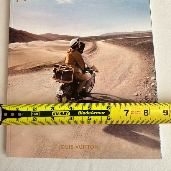 Authentic Louis Vuitton 2013 Histoire Book - Picture 11 of 12